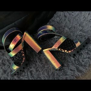 CAPE ROBIN THIRST TRAP IRIDESCENT HEELS 🧜‍♀️
